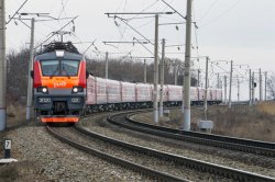 Поезд Воркута-Санкт-Петербург столкнулся с дрезиной и сошел с